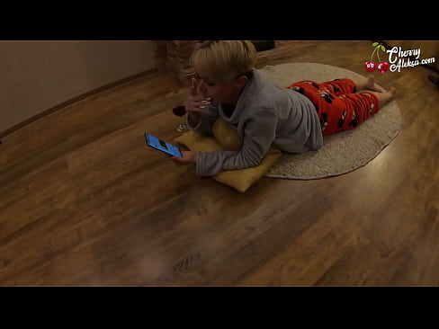 ❤️ Skør blondine suger kæmpe pik og hopper på den - analsex ❤️❌ Fucking video at da.it-com.top