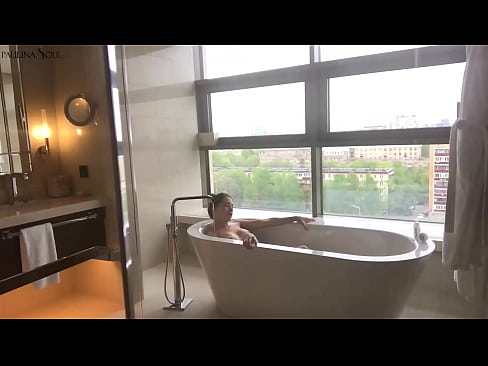 ❤️ Kæmpe babe ondt i sin fisse på badeværelset ❤️❌ Fucking video at da.it-com.top