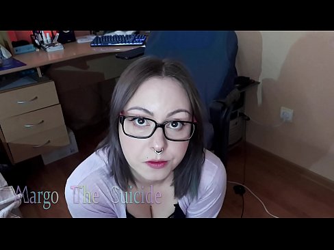 ❤️ Sexet pige med briller sutter Dildo dybt på kamera ❤️❌ Fucking video at da.it-com.top