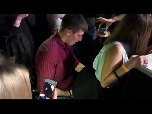 ❤️ Rigtig sex i en russisk natklub. 18-årig russisk pige i anus og vagina kneppet i en natklub ❤️❌ Fucking video at da.it-com.top